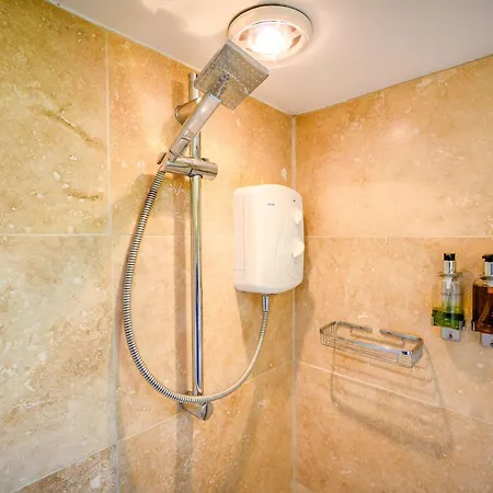 Siston Stables By Stae-homes