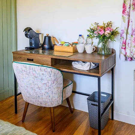 Siston Stables By Stae-homes * Bristol