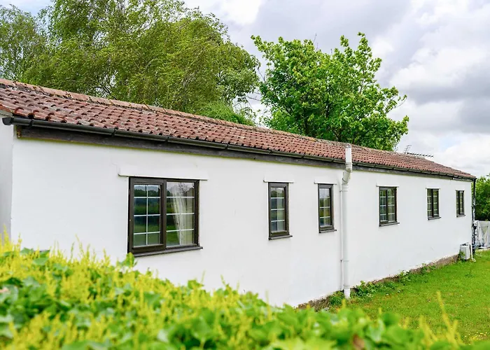 Siston Stables By Stae-homes