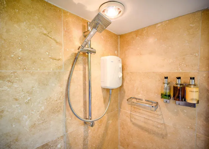 Siston Stables By Stae-homes